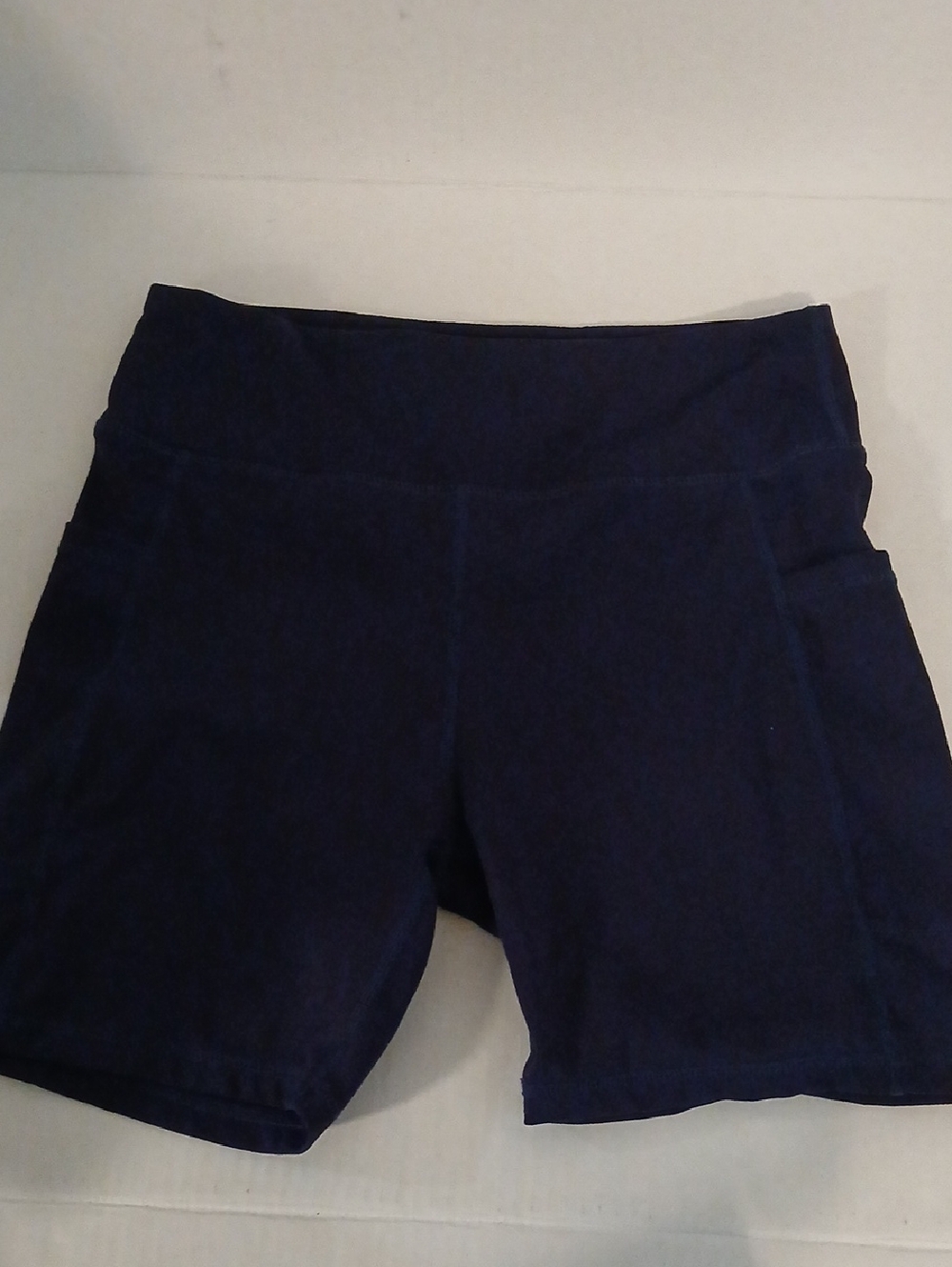 High-Rise Navy Bike Shorts with Side Pockets